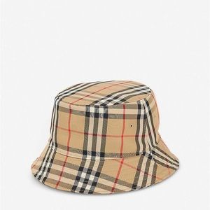 BURBERRY BUCKET HAT